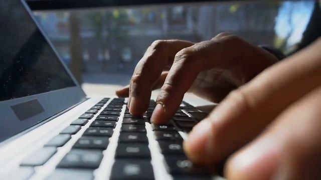 Building a Serverless React JS App with API Calls смотреть онлайн