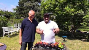 АРМЯНСКИЙ ШАШЛЫК на УГЛЯХ. ОВОЩНОЙ САЛАТ на  МАНГАЛЕ.