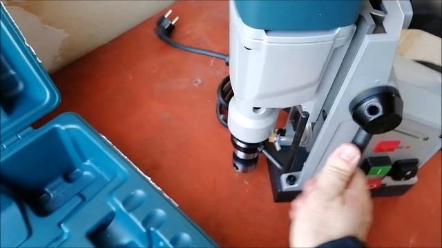 Bormașină cu talpa magnetică de la BOSCH! смотреть онлайн