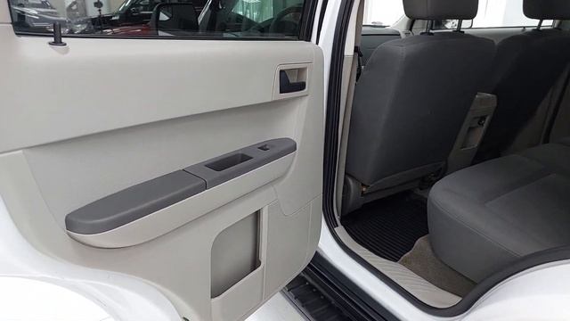 В продаже Ford Escape 2009 года