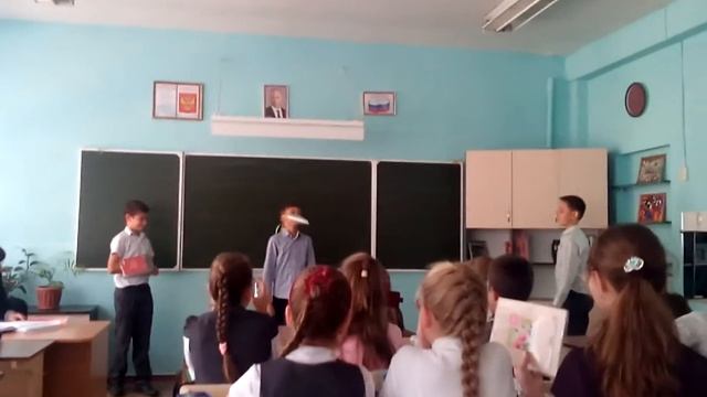 Наш. Класс. На. Уроке. Литературы. (Рассказ. Басни смотреть онлайн