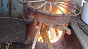 Работа паровой воскотопки.