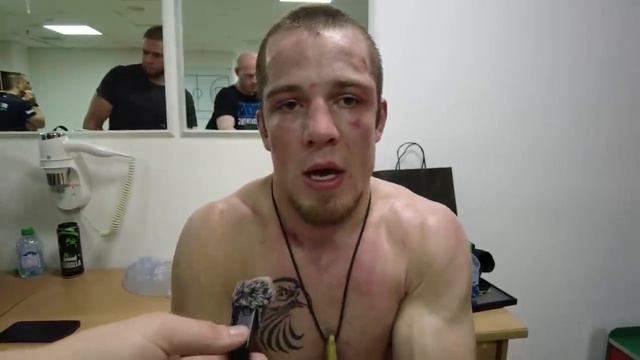 Регбист VS боец Fight Nights: ДОГОВОРИЛИСЬ ДРАТЬСЯ / ВИДЕЛ ЕГО БОИ НА СТРЕЛКЕ, НОРМАЛЬНЫЙ ПАЦАН смотреть онлайн