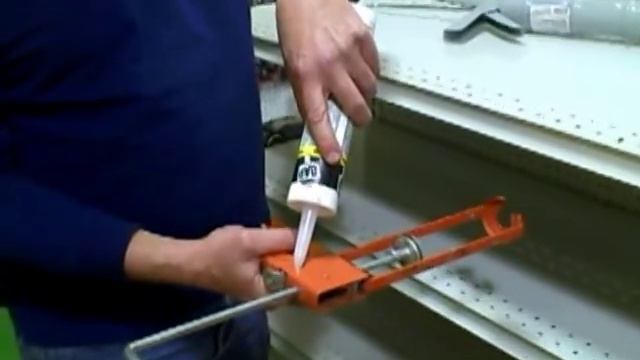 Best Caulking Gun - How to Pick a Caulk Gun - Tools For The Home