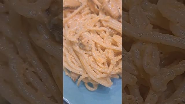 Паста с морепродуктами_сливочный соус_пармезан #паста #морепродукты #сливочныйсоус #пармезан #сыр смотреть онлайн