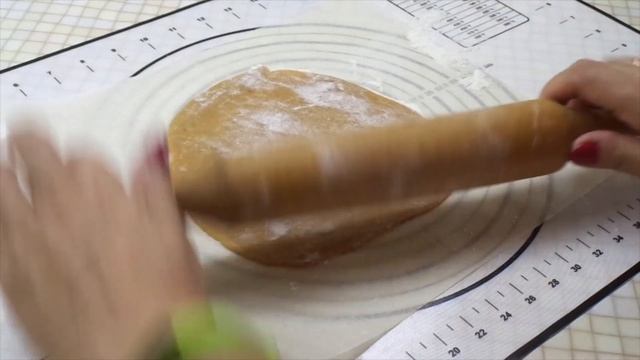 КАК ПРИГОТОВИТЬ ТОРТ "РЫЖИК" смотреть онлайн