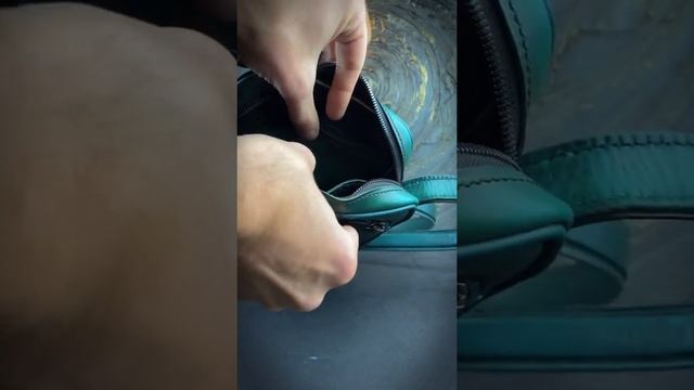 Мужская сумка из кожи крокодила выполненная на заказ смотреть онлайн