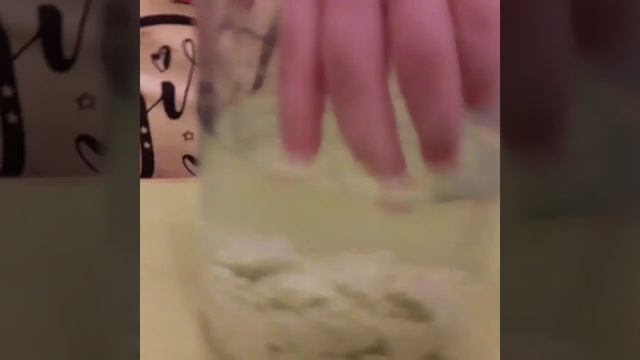 ЧУДО-ПЕСОК. В ВОДЕ МОКРЫЙ -ИЗ ВОДЫ ДОСТАЕШЬ СУХОЙ! Смотреть всем!) смотреть онлайн