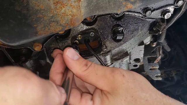 2.5 Volkswagen crankshaft position sensor replacement how to, VW Jetta, Golf, Passat смотреть онлайн