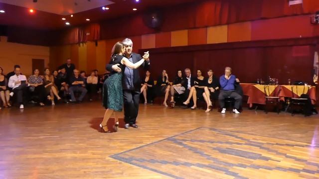 Osvaldo Roldan & Anna Maria Ferrara, Milonga criolla (Milonga) смотреть онлайн