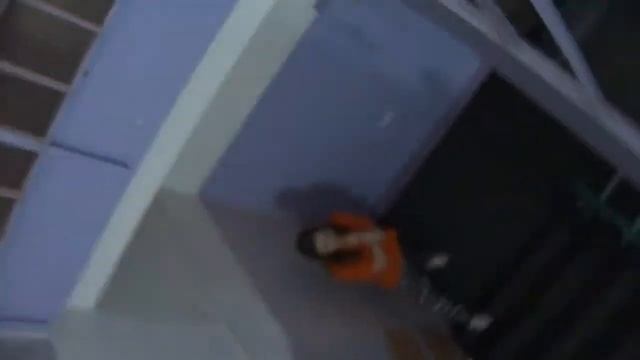 Пугаем уборщицу смотреть онлайн