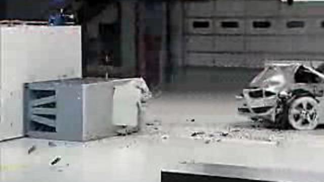 Crash-test - BMW 328i смотреть онлайн