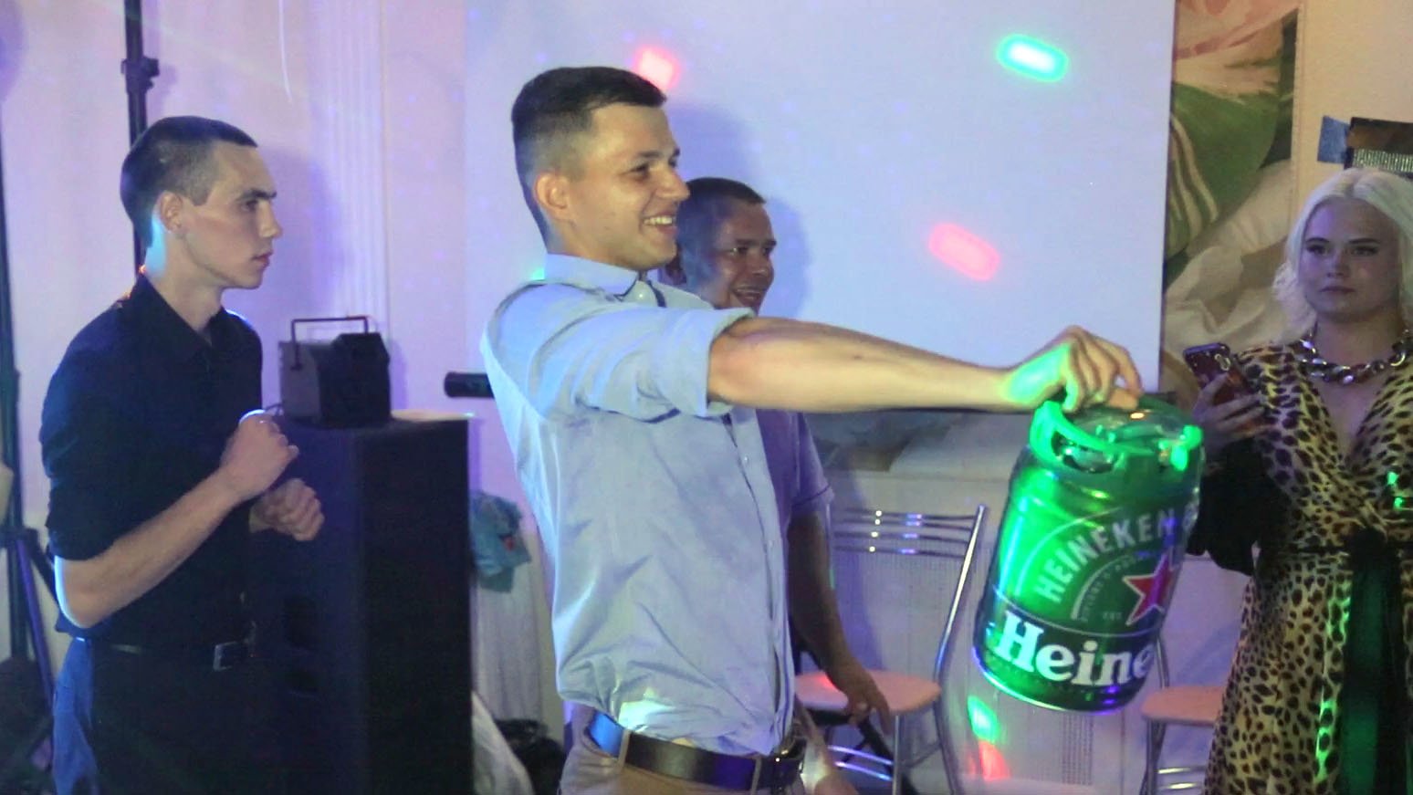 Кому достанется бочонок смотреть онлайн