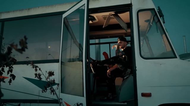 Petre Stefan x Albert NBN - ROCKSTAR (Official Video) смотреть онлайн