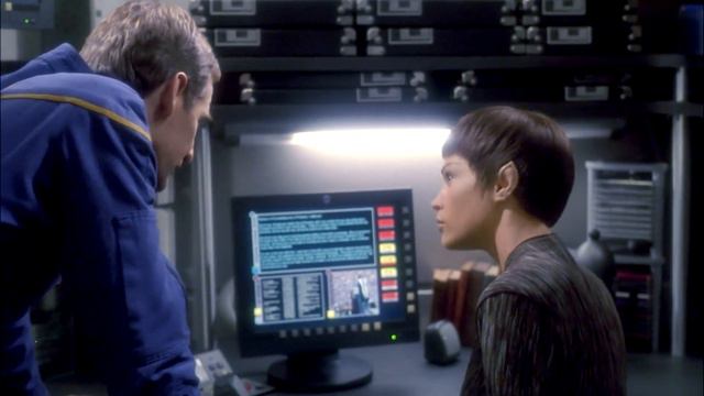 Archer tells T'pol about Zefram Cochrane's crazy speech смотреть онлайн