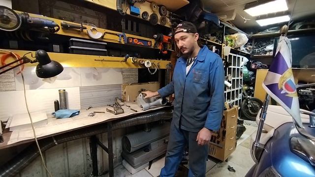 Вот что будет с подвеской голды если ездить на заднем колесе. Honda GoldWing  1800