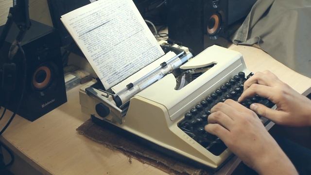 (продано) печатная пишущая машинка Любава смотреть онлайн