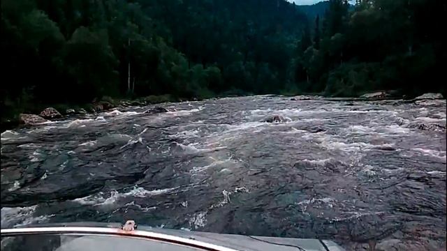 АЭРОЛОДКА ВЬЮГА 550 смотреть онлайн