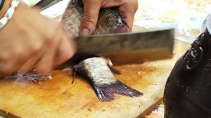 Томатные караси в афганском казане. Нежный и вкусный карасик.