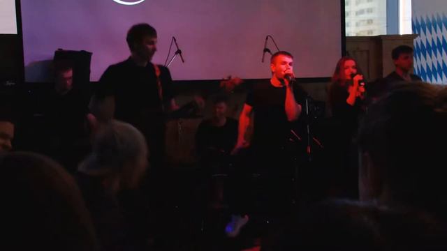 Somebody Told Me смотреть онлайн