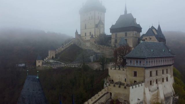 Карлштайн 🏰 Чем так притягивают замки ?￼ смотреть онлайн