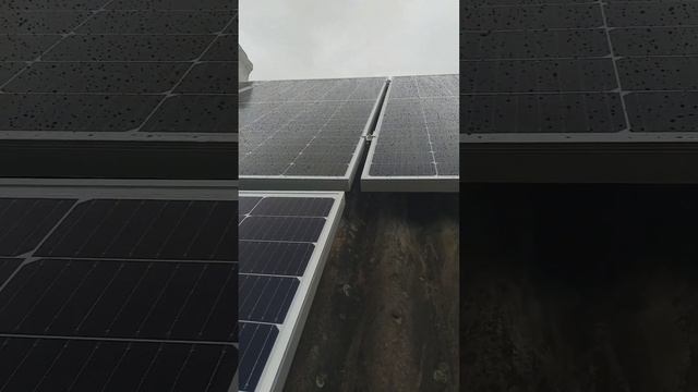 Гібридна СЕС 5 кВт. День 2. Привезли панелі. Доставили 1 поле.