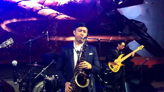 Daniel Chia - How Deep Is Your Love (Bee Gees Saxophone Cover) смотреть онлайн
