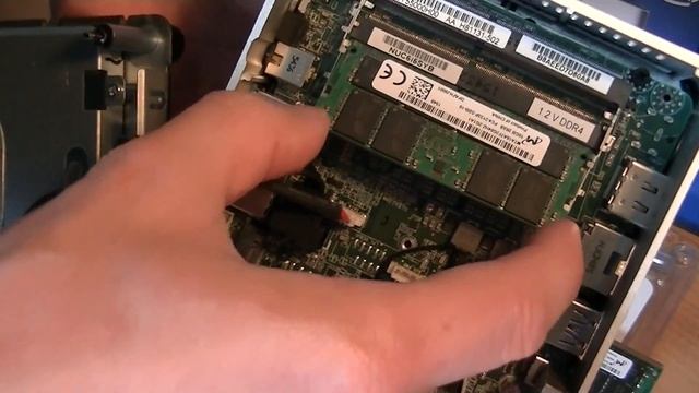 intel nuc 32gb crucial 16gb memory install NUC6i5SYH смотреть онлайн
