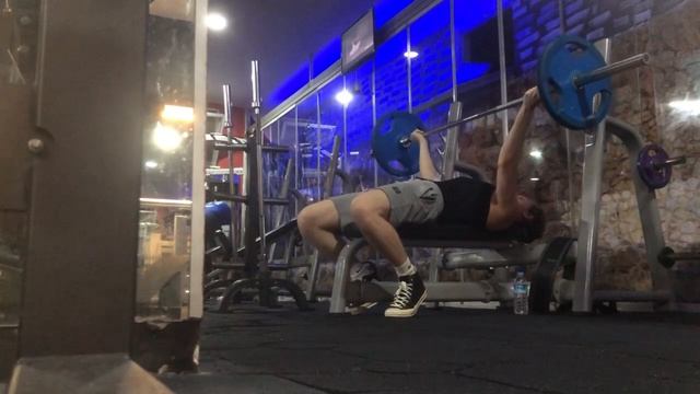 Жим штанги лежа обратным хватом 5*5 – 60 смотреть онлайн