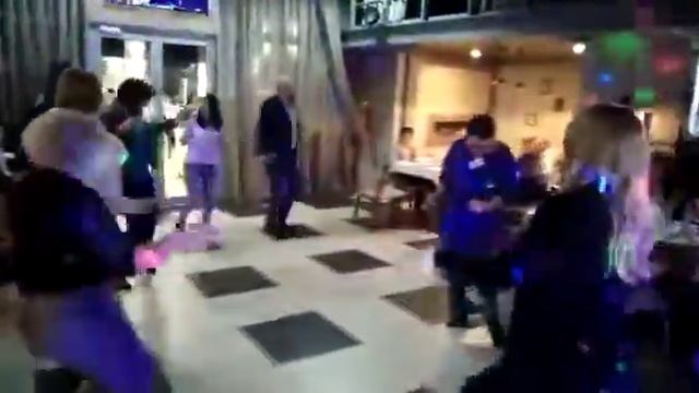 Киновечеринка знакомств смотреть онлайн