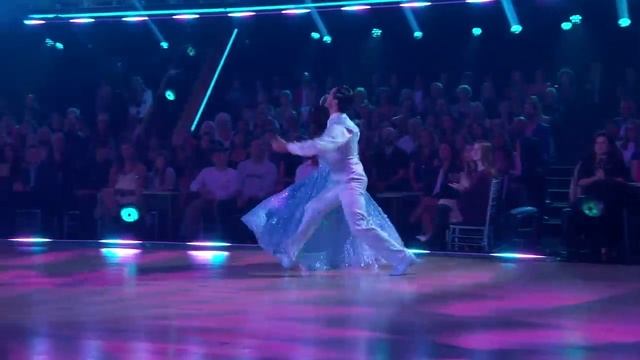 Xochitl Gomez’s Most Memorable Year Viennese Waltz – Dancing with the Stars смотреть онлайн
