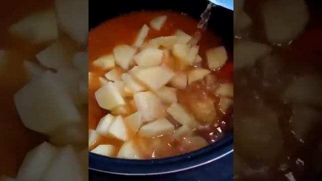 Суп фасолевый с фрикадельками ?