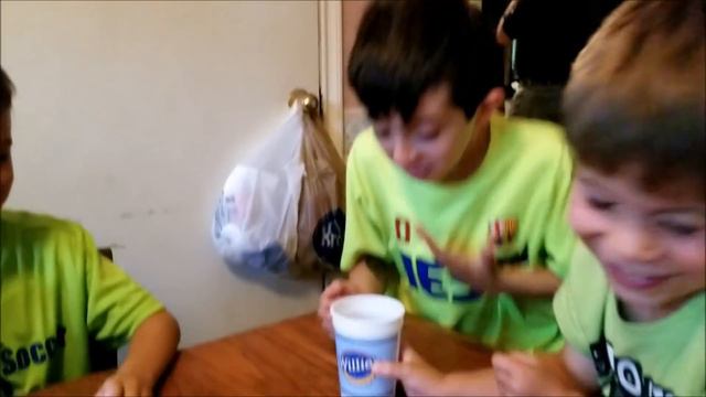 Barfing From Bean Boozled смотреть онлайн