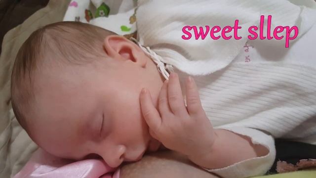 Sweet Baby Sleeping With Breast/Newborn Sleep/Малыш сладко спит/Солодкий сон малюка