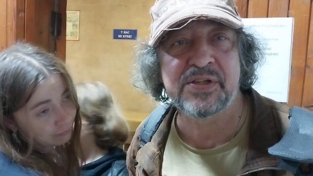 "В Москве все гонятся за деньгами. Люди не умеют дружить. С соседями даже не здороваются" / Нальчик смотреть онлайн
