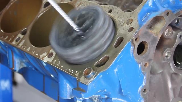 Engine Hone- Flex-Hone Featured On MotorzTV смотреть онлайн