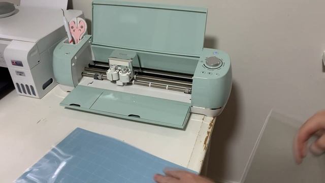 How I create my own canopy masks for scale model aircraft using a Cricut Explore Air 2 смотреть онлайн