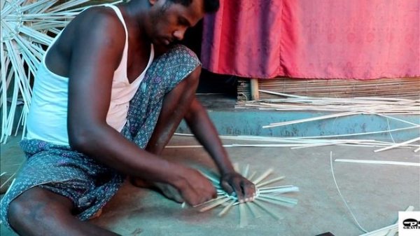 South Indian art of making  flower basket using wild reeds plant/Reeds Series