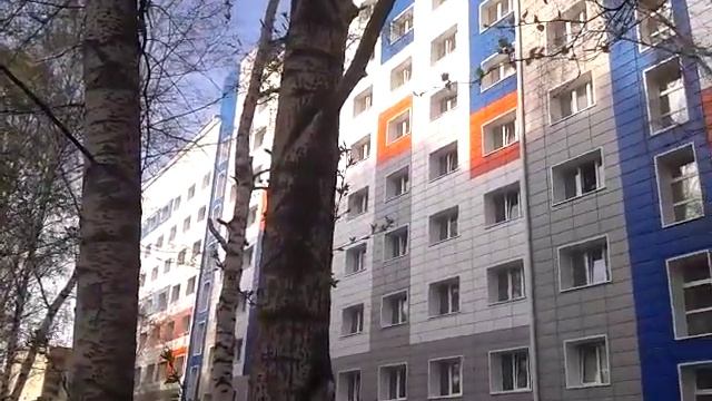 Выброс техники c 9 этажа 6 общежития ТУСУР ("День Радио" 7 мая 2016г.) смотреть онлайн