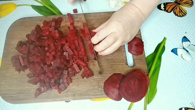 Кулинарная страничка:"Винегрет по рецепту моей бабушки". Харьков Хесед" Детская программа". смотреть онлайн