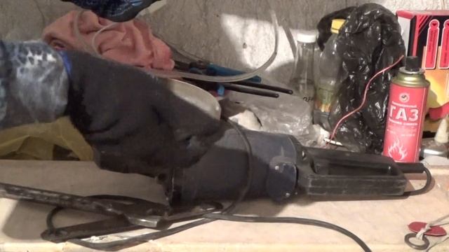 Как открутить диск на болгарке. смотреть онлайн