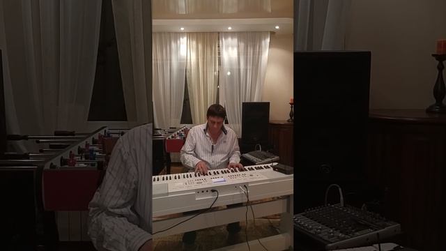 Московские окна. Ещё больше моих муз видео на моём канале. Подписывайтесь... Играю только для Вас. смотреть онлайн