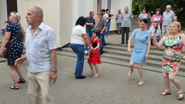 8.07.23г..."Милая,ТЫ брось Печалиться"...в Гомельском парке... смотреть онлайн