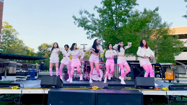 [PERFORMANCE] NMIXX (엔믹스) - O.O Dance Cover by KONNECT DMV | GMU APAC MASON NIGHT MARKET смотреть онлайн