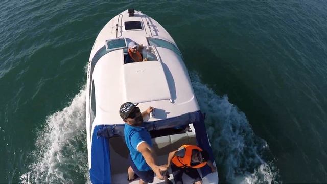 Первый выход в море смотреть онлайн
