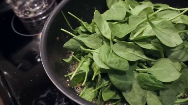 COOK WITH ME 2018 // EASY SPAGHETTI SQUASH RECIPE // LOW CARB MEAL