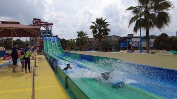 Wild Wild Wet Singapore Water Theme Park [ 2022 ]