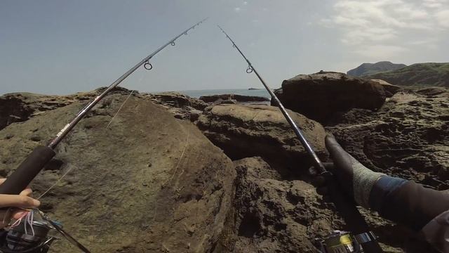 Котлы ПОД БЕРЕГОМ, а джиг НЕ БЕРУТ. Морская рыбалка с берега в межсезонье. 2019/05 смотреть онлайн