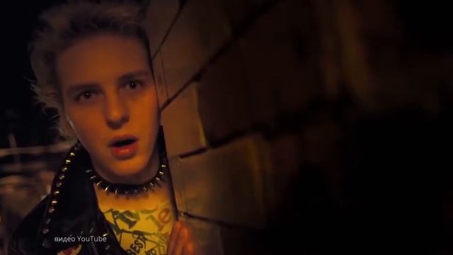 Книги / Как разговаривать с девушками на вечеринках, Нил Гейман смотреть онлайн