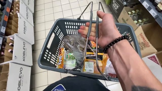 ВЛОГ Вот ,что значит семья / Скоро в школу / Мама починила телефон смотреть онлайн